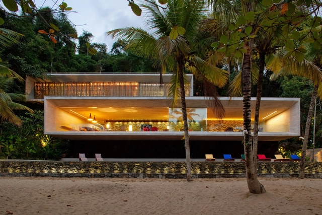Casa Paraty  / studio mk27 - Casas