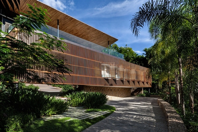 Casa Delta / Bernardes Arquitetura - Houses