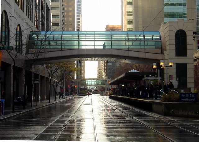 Places Journal Explores the Past, Present and Future of Urban Skyways - Featured Image