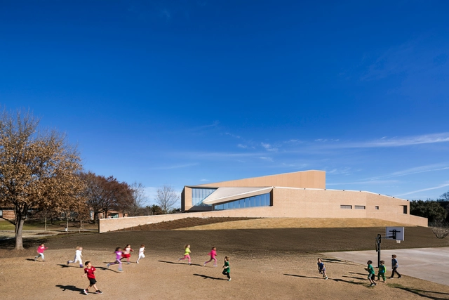Centro de Artes Escénicas de la Familia Marshall / Weiss/Manfredi - Centro De Artes Escénicas
