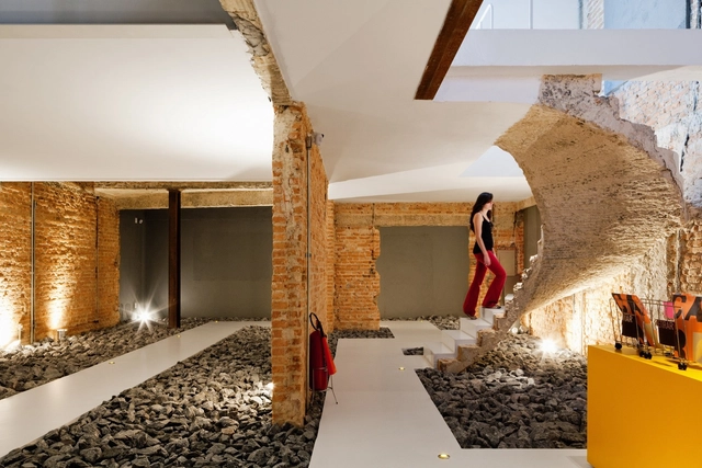 Casa REX / FGMF - Edifícios De Escritórios