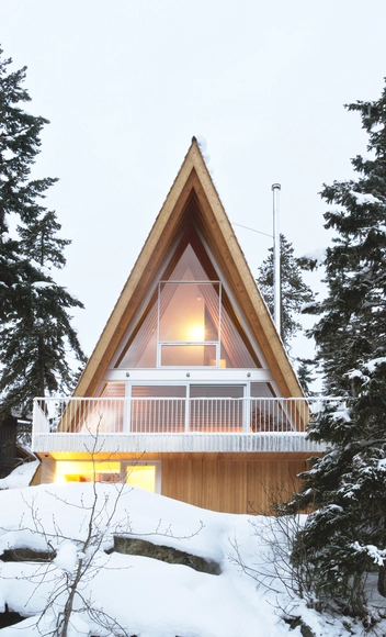 Whistler Cabin / Scott & Scott Architects  - Cabins & Lodges, Facade, Beam