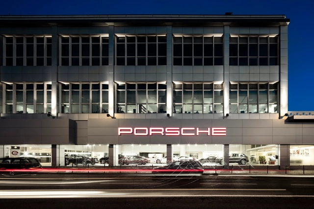Porsche Lisbon Center / OW arquitectos - Retail
