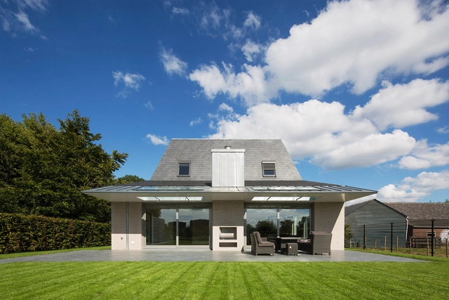 Villa Hogebiezen  / EVA architecten - Casas