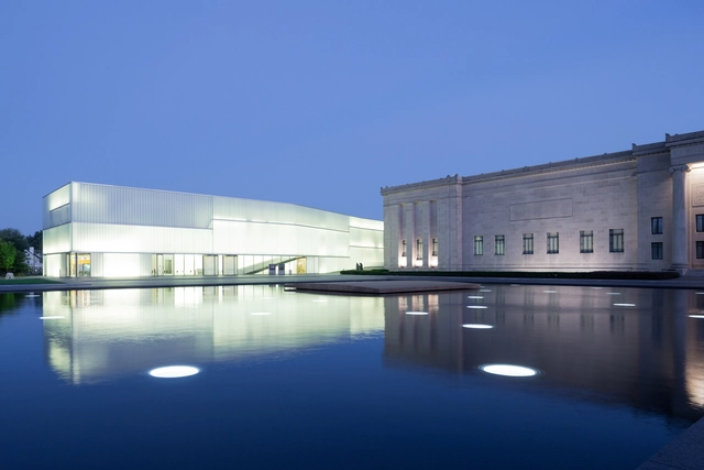 A 9 años de su inauguración, Iwan Baan fotografía el Museo Nelson-Atkins de Steven Holl - Imagen Principal