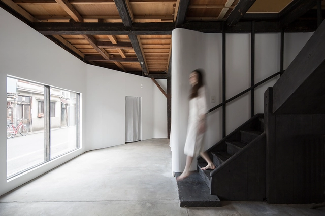 366 Kashiracho  / NAAD - Store, Facade, Beam