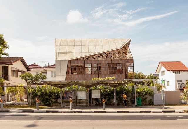 Siglap Plain / Aamer Architects - Houses, Facade