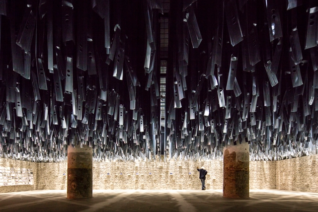 "Reporting From The Front" de Aravena no se parece en nada a la Bienal 2014 de Koolhaas (pero es igualmente buena) - Imagen Principal
