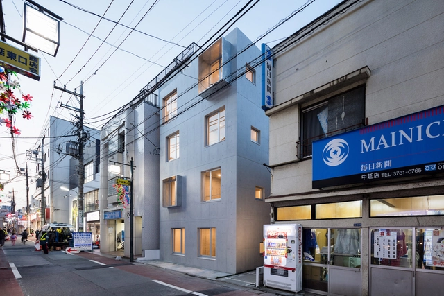 Modelia Days Nakanobu  / Ryuichi Sasaki / Sasaki Architecture  + Rieko Okumura/Atelier O - Apartments, Facade