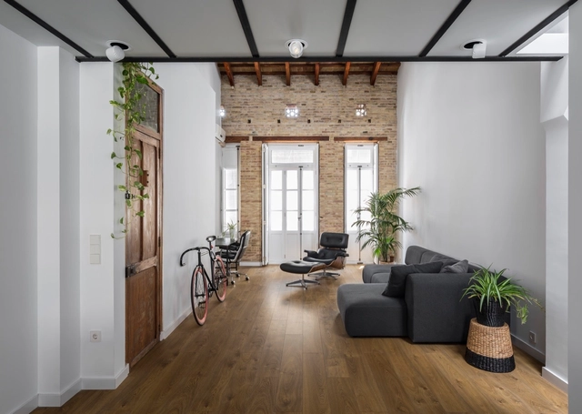 Rehabilitación De Loft En El Cabañal  / AMBAU TALLER D’ARQUITECTES - Renovación
