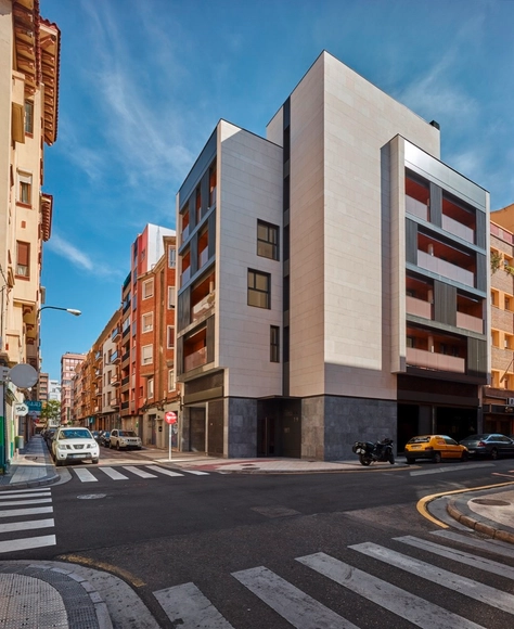 Edificio Cervantes / Saiz+Rendueles Arquitectos - Apartamentos