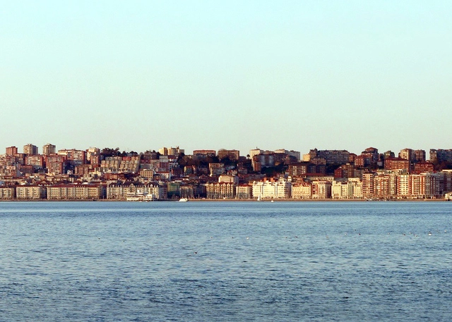WEST 8 entre los finalistas de la remodelación del frente marítimo de Santander en España - Imagen Principal