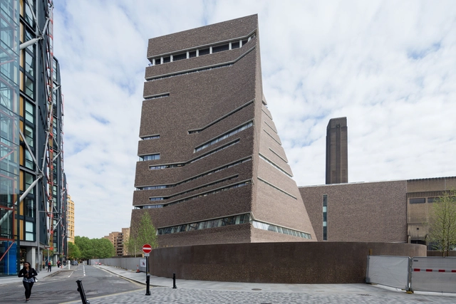 Critical Round-Up: Herzog & de Meuron's Tate Modern Switch House - Featured Image