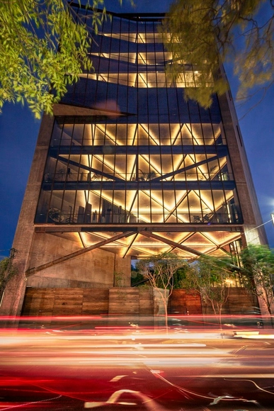 Torre 41 de Alberto Kalach entre los siete finalistas del premio MCHAP 2014/15 - Imagen Principal