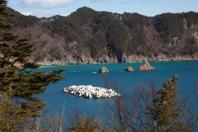 用建筑修复震后心理创伤: 一次沿着日本海岸的旅行 - 主图