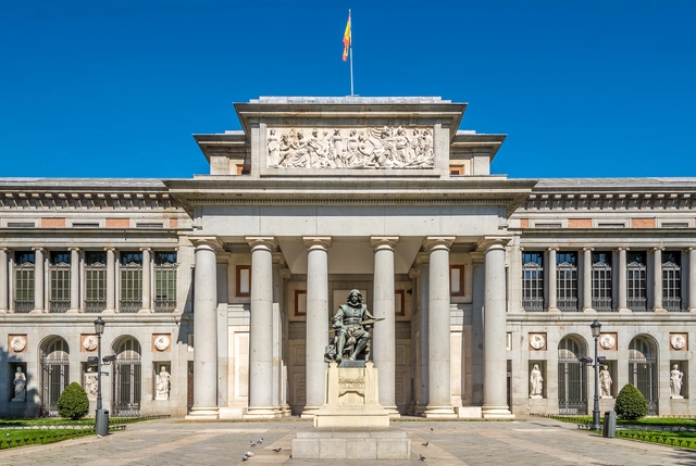 OMA, Souto de Moura y Chipperfield entre los finalistas para diseñar la ampliación del Museo del Prado - Imagen Principal