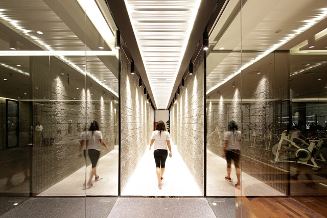 La madriguera  / LAB 100 - Fitness Club