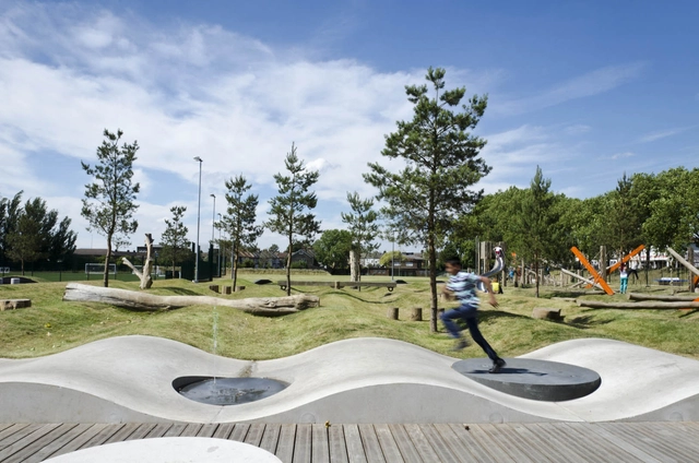 Drapers Field / Kinnear Landscape Architects  - Parque