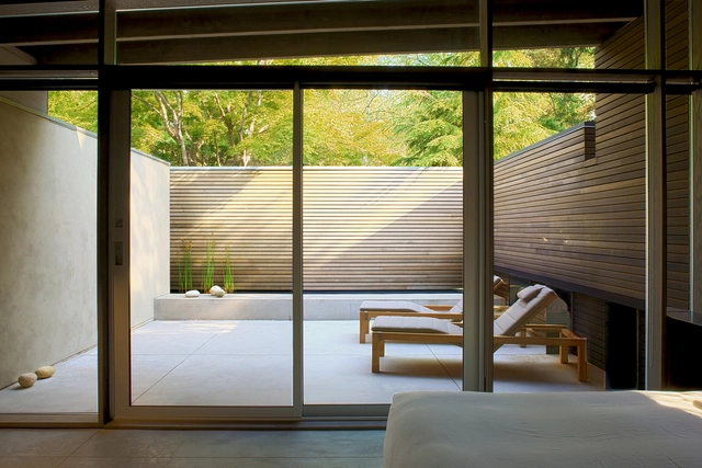 Urban Cabin / Suyama Peterson Deguchi - Cabins & Lodges, Facade, Door