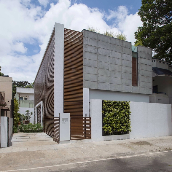 Badri Residence  / Architecture Paradigm - Houses, Facade