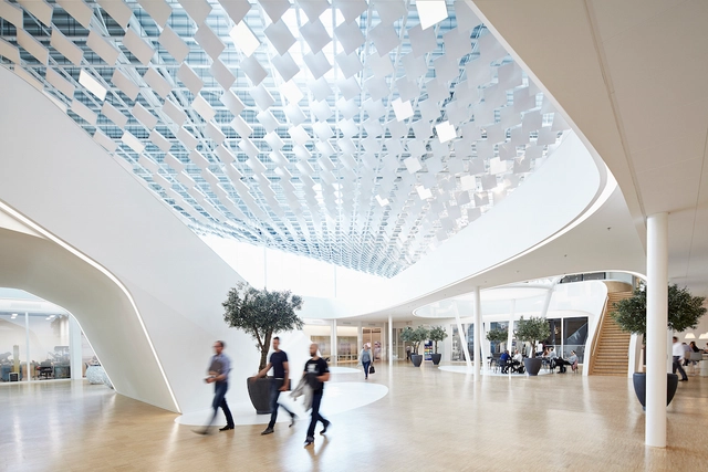 Hágase la luz (inteligente) / LAVA - Arquitectura De Oficinas
