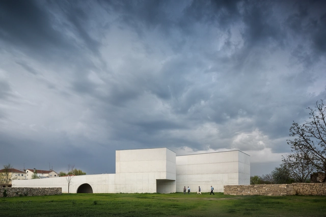 Museo de Arte Contemporáneo Nadir Afonso / Álvaro Siza Vieira - Museo