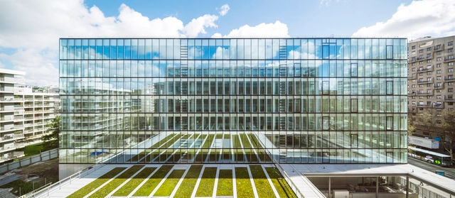 Avenue Leclerc Office Building / AZC - Renovation, Facade, Cityscape