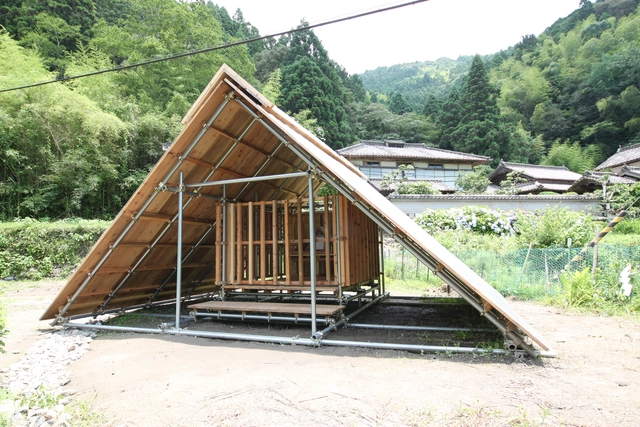 Santuario Sintoísta Autoconstruído / Kikuma Watanabe - Instalaciones Temporales