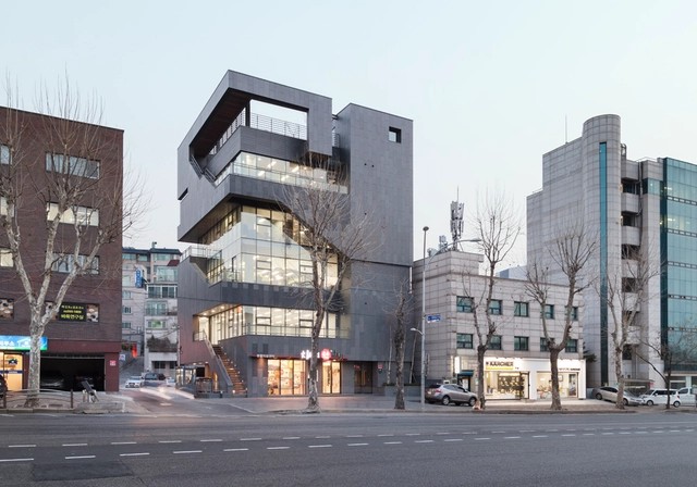 Proyecto S / AXIS Architects - Edificio De Oficinas