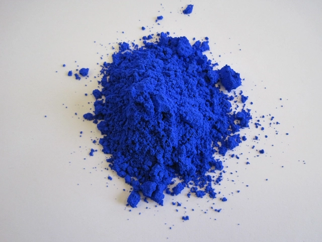 Químicos descubren pigmento azul que ayudaría a enfriar la temperatura de los edificios - Imagen Principal