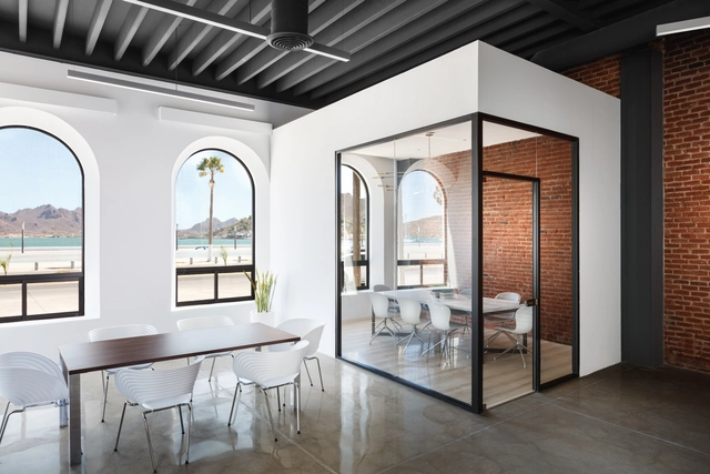 Remodelación Edificio MA / Azul Celeste  - Interiores De Oficina, Cocina, Puerta, Fijación Vigas, Fachada, Arco, Mesas, Sillas, Encimera