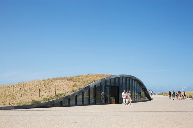 Parqueo subterráneo Katwijk aan Zee / Royal HaskoningDHV - Estacionamiento