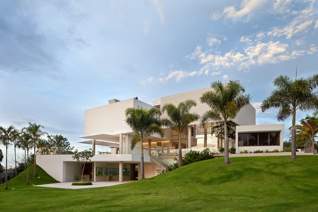 Material Focus: House in Lago Sul Qi 25 by Sérgio Parada Arquitetos Associados - Featured Image