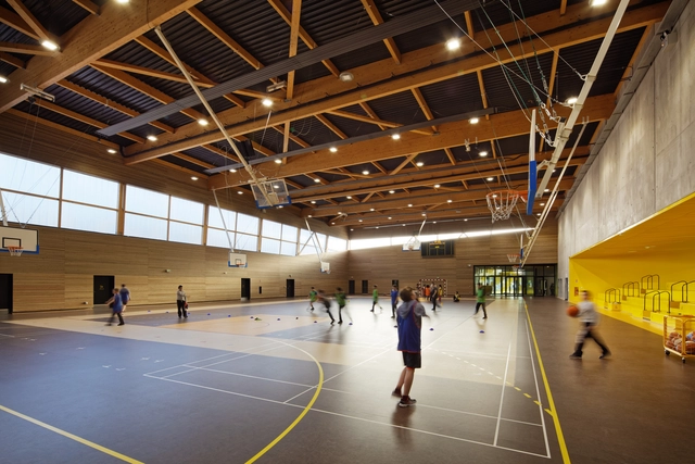 Escola de Ensino Médio, Ginásio e Centro Cultural / Chartier Dalix Architectes - Centro Cultural