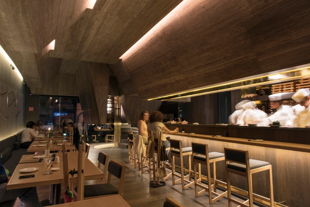 Tori Tori Altavista / ESRAWE Studio + Rojkind Arquitectos - Restaurante
