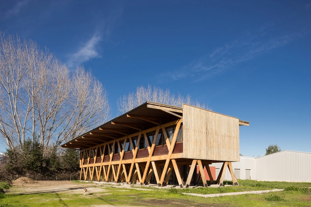 Exportadora de Mel / DX Arquitectos  + DEL SANTE Arquitectos - Edifícios De Escritórios