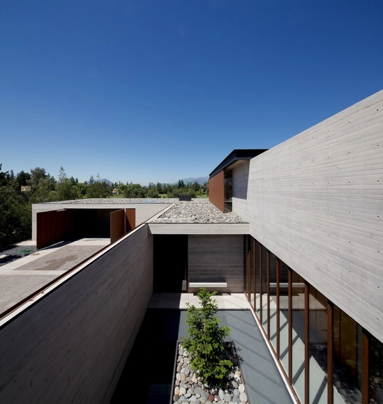 Casa em Linderos  / Cristian Hrdalo - Casas