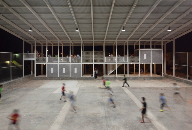 CANCHA  / Rozana Montiel | Estudio de Arquitectura - Centro Comunitario