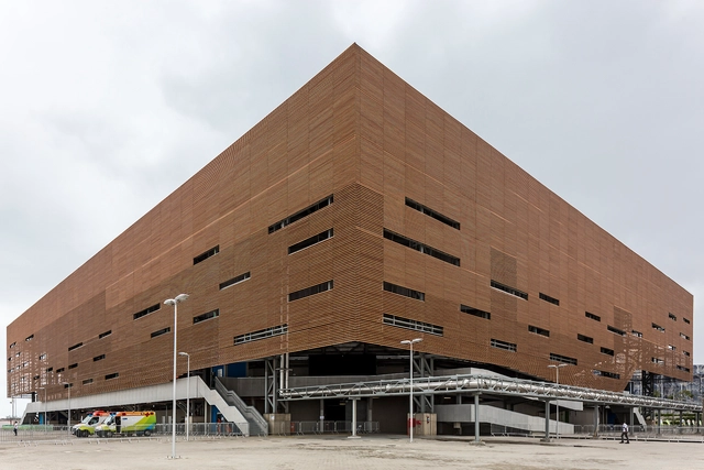 Rio 2016 Olympic Handball Arena / Lopes Santos e Ferreira Gomes Arquitetos + OA | Oficina de Arquitetos - Featured Image