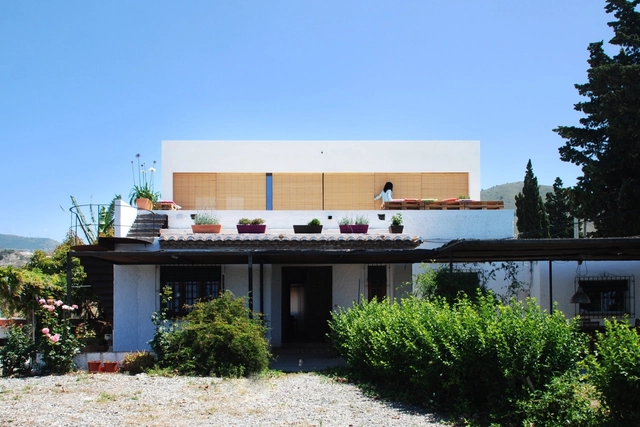 Estudio Mirador / OficinaTransversal   + EspacioPropio  - Casas