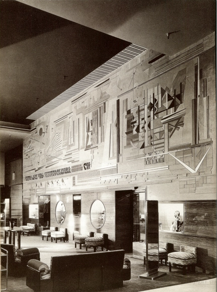 AD Classics: Bullocks Wilshire / John and Donald Parkinson - Landmarks & Monuments, Facade, Door, Arch, Chair, Table