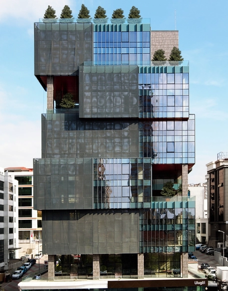 The Ulugöl Otomoti̇v Office Building / Tago Architects - Office Buildings