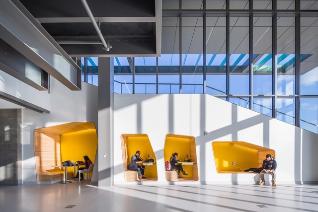 Oakland University Engineering Center  / SmithGroup - Interior Photography, Educational Architecture, Facade, Chair