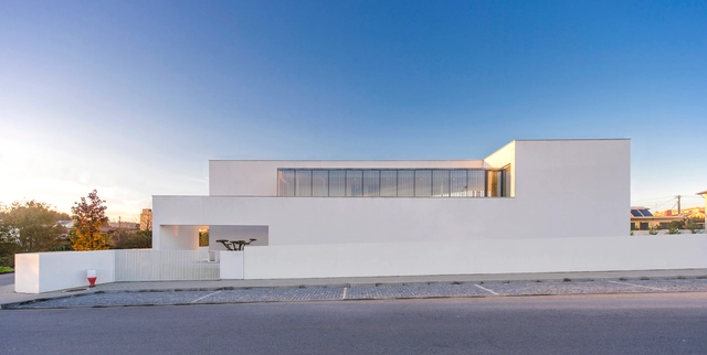 Casa em Felgueiras / AZO. Sequeira Arquitectos Associados - Casas