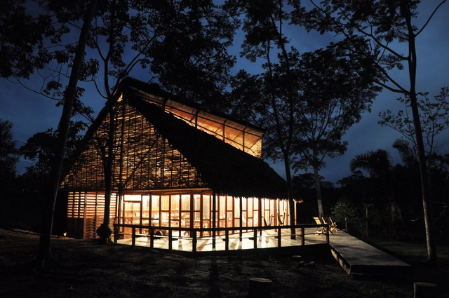 Ani Nii Shobo Lodge / Sandra Iturriaga + Samuel Bravo - Alojamiento