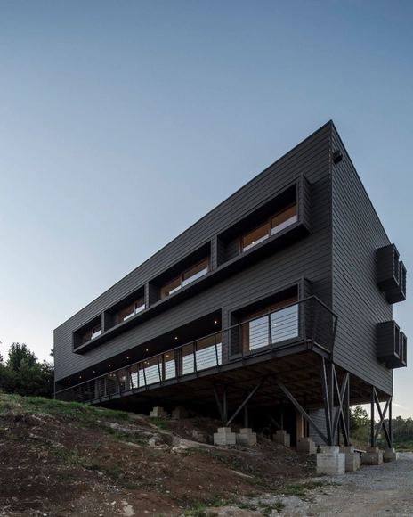 Casa Arqwa / Andres Nuñez Fuenzalida Arquitectos - Casas, Fachada, Escaleras