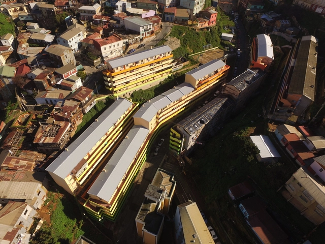 Clásicos de Arquitectura: Población Márquez de Valparaíso / Pedro Goldsack - Urbano