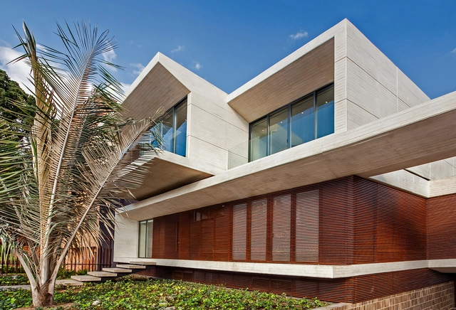 MR住宅 / H+H ARQUITECTOS  - 独立住宅