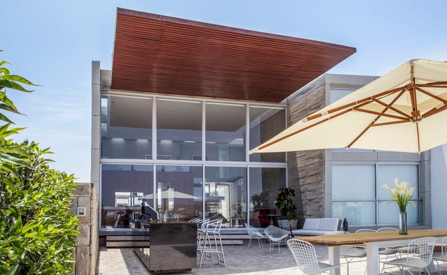 Casa – CAMPAMENTO / Chetecortes  - Casas, Patio, Puerta, Fachada, Balcón, Mesas, Sillas