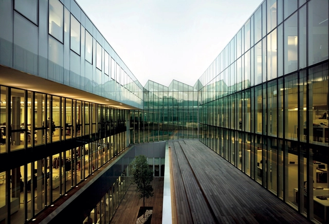 Sede principal Ermenegildo Zegna / Antonio Citterio Patricia Viel and Partners + Beretta Associati - Reconversión